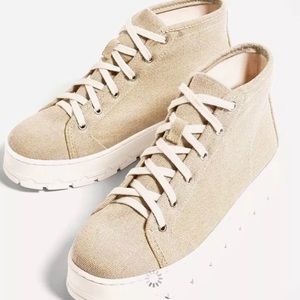 Zara ankle canvas boot